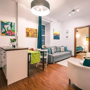 Hello Apartament Swietojanska Апартаменты