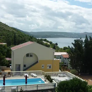 9 Nur 200 M Bis Zum , Seline Chorwacja